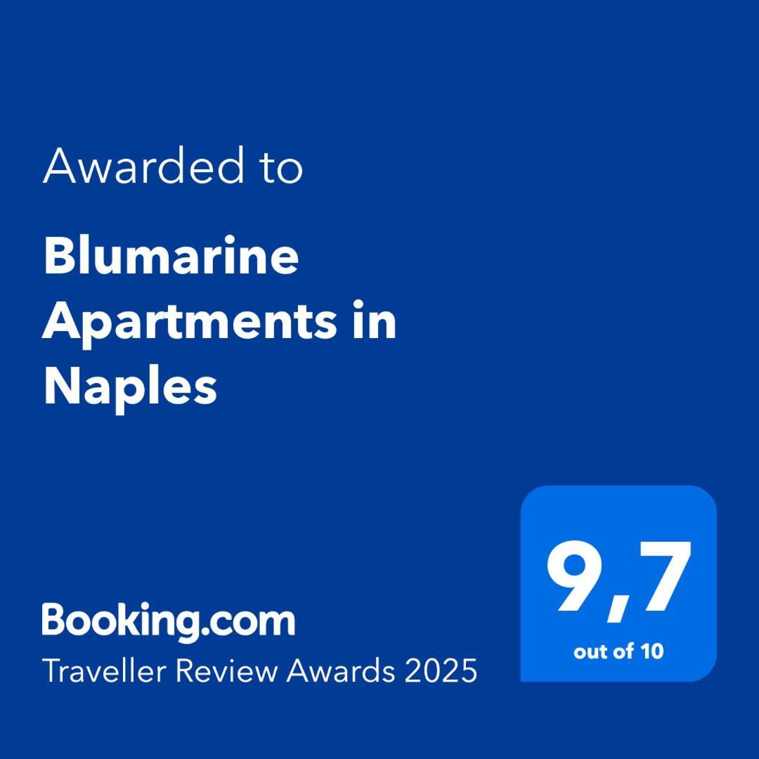 Blumarine In * Neapel